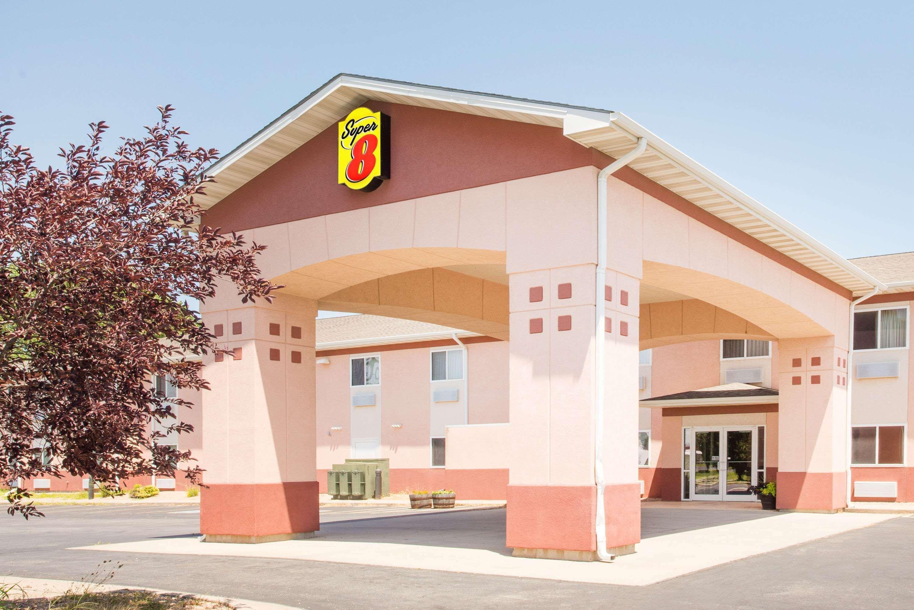 Super 8 By Wyndham Iola Ks Hotell Eksteriør bilde